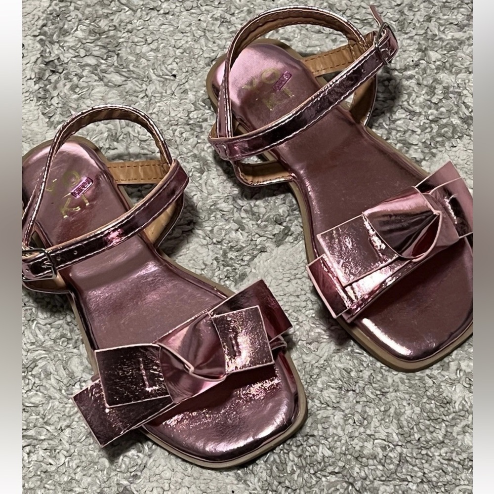 YOKI Girls Metallic Ankle Strap Sandal Flat Bow Summer Shoe Size 13…@118